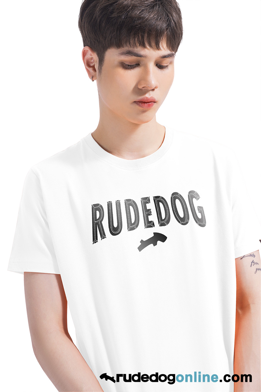 ลายเสื้อยืด rudedog รุ่น Upper สีขาว ผู้ชาย